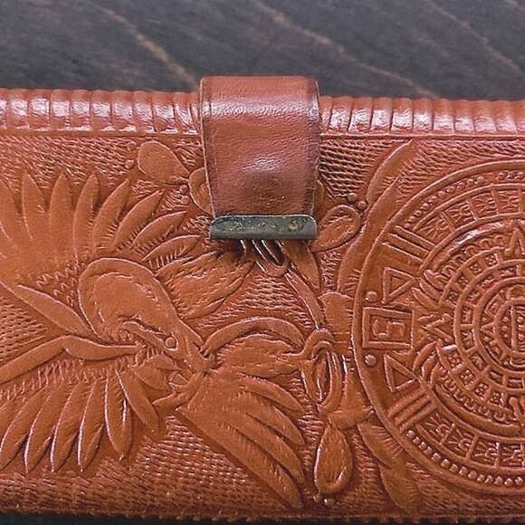 Vtg Mexican hazel tooled leather trifold clutch wallet - Picture 4 of 10